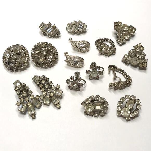 Vintage Jewelry - Vintage Estate Large Clear White Rhinestone Clip On Earring Bundle Lot 8 Pairs